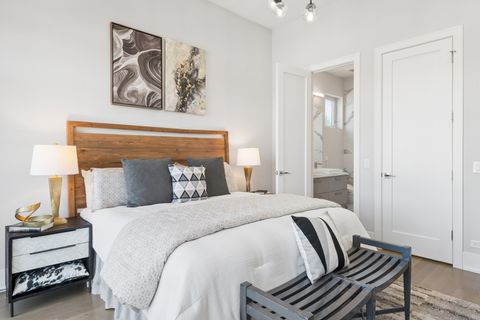 Tiny photo for 2430 W Moffat Street #3, Chicago, IL 60647 (MLS # 12625713)