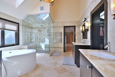 Tiny photo for 45 Founders Pointe North Drive, Bloomingdale, IL 60108 (MLS # 12514343)