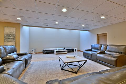 Tiny photo for 45 Founders Pointe North Drive, Bloomingdale, IL 60108 (MLS # 12514343)