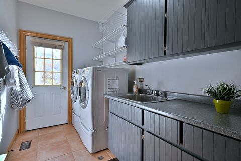 Tiny photo for 45 Founders Pointe North Drive, Bloomingdale, IL 60108 (MLS # 12514343)