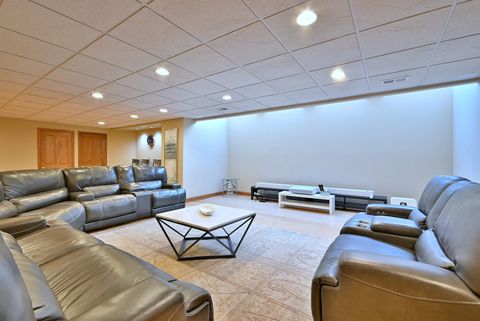 Tiny photo for 45 Founders Pointe North Drive, Bloomingdale, IL 60108 (MLS # 12514343)