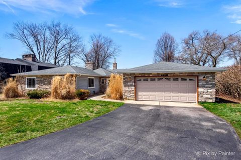 1425 N River Road McHenry IL 60051
