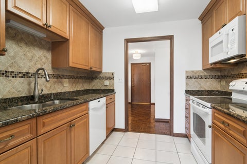 Tiny photo for 7201 N Lincoln Avenue #315, Lincolnwood, IL 60712 (MLS # 12786214)
