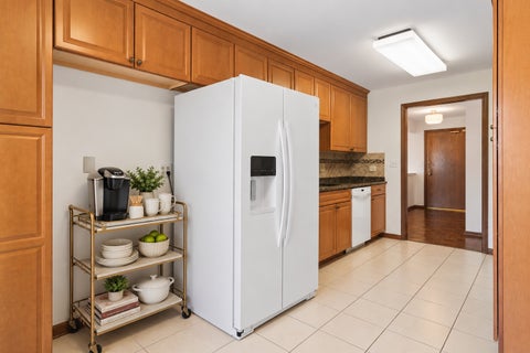 Tiny photo for 7201 N Lincoln Avenue #315, Lincolnwood, IL 60712 (MLS # 12786214)