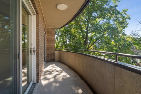 Tiny photo for 7201 N Lincoln Avenue #315, Lincolnwood, IL 60712 (MLS # 12786214)