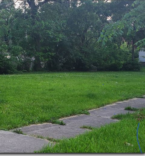 2005 W Edmaire Street Chicago IL 60643