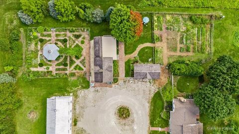 Tiny photo for 3N369 Lafox Road, St. Charles, IL 60175 (MLS # 12369366)