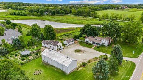 Tiny photo for 3N369 Lafox Road, St. Charles, IL 60175 (MLS # 12369366)