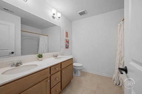 Tiny photo for 115 Piper Glen Avenue, Oswego, IL 60543 (MLS # 12687971)