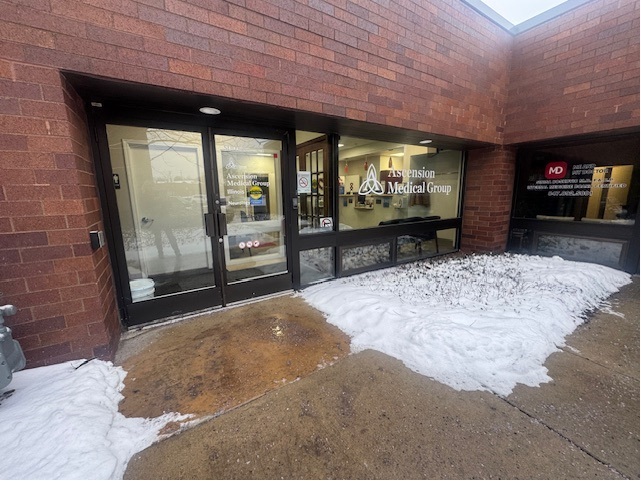 943 N Plum Grove Road