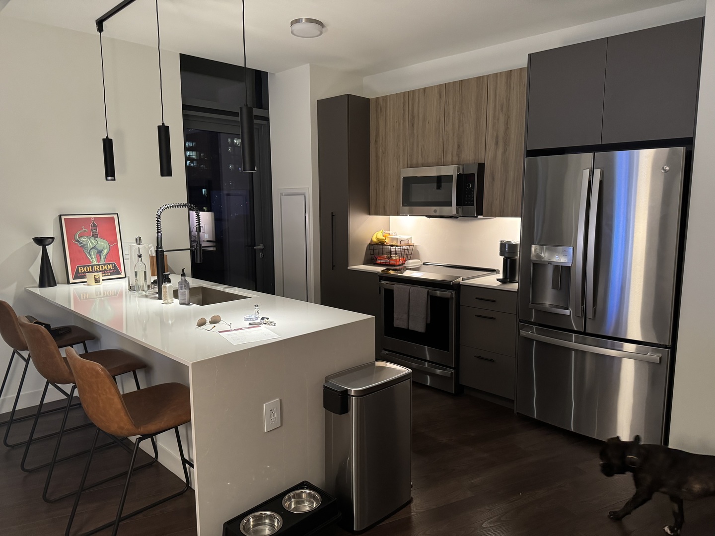 350 N Canal Street 3106