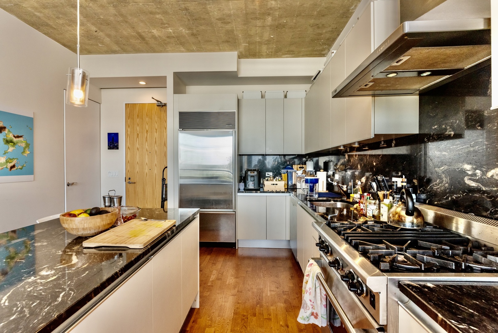 600 N Fairbanks Court 3306