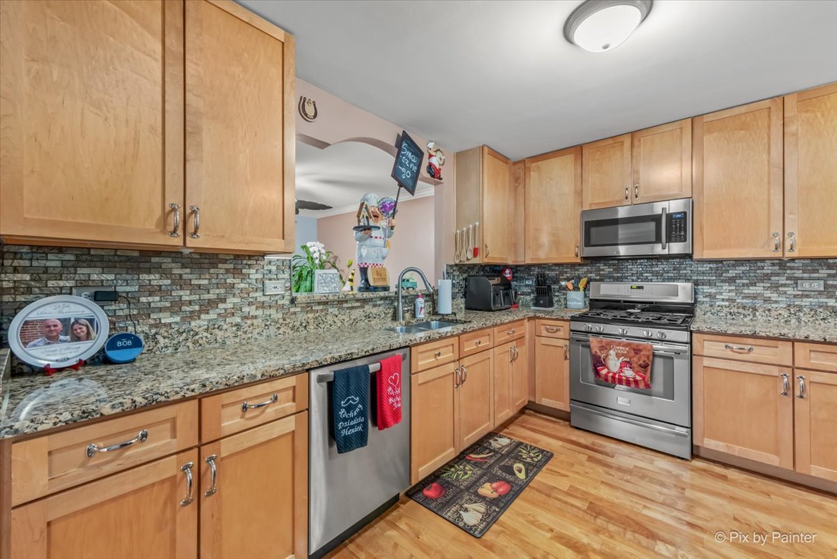 741 Wedgewood Circle