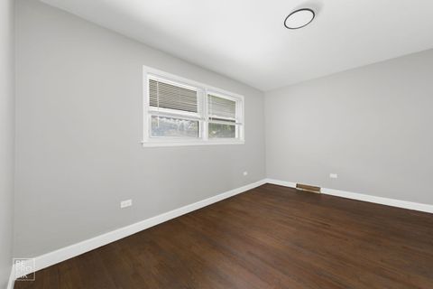 Tiny photo for 9134 S Marquette Avenue, Chicago, IL 60617 (MLS # 12499144)