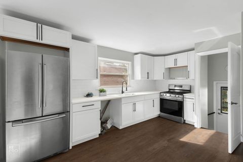Tiny photo for 9134 S Marquette Avenue, Chicago, IL 60617 (MLS # 12499144)