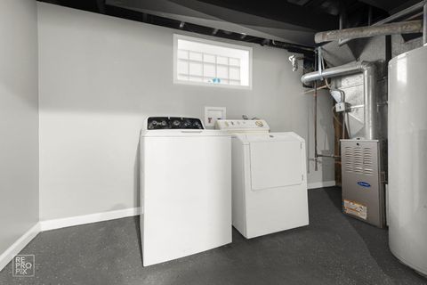 Tiny photo for 9134 S Marquette Avenue, Chicago, IL 60617 (MLS # 12499144)