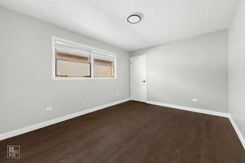 Tiny photo for 9134 S Marquette Avenue, Chicago, IL 60617 (MLS # 12499144)