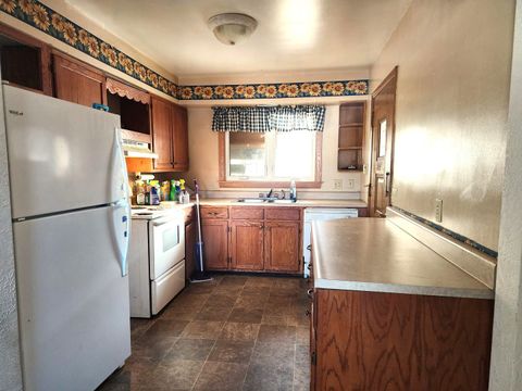 Tiny photo for 500 E Pearl Street, Geneseo, IL 61254 (MLS # 12576456)