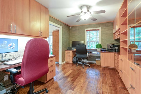 Tiny photo for 10 Court of Fox River Valley, Lincolnshire, IL 60069 (MLS # 12697562)