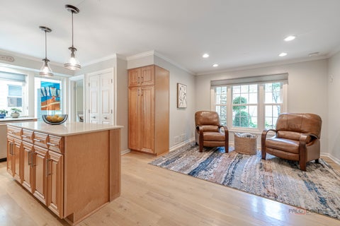 Tiny photo for 10 Court of Fox River Valley, Lincolnshire, IL 60069 (MLS # 12697562)