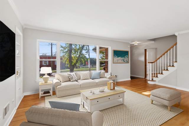 270 Hawthorne Boulevard