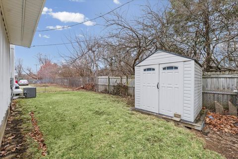 Tiny photo for 708 Stratford Drive, Champaign, IL 61821 (MLS # 12575402)