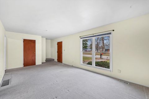 Tiny photo for 708 Stratford Drive, Champaign, IL 61821 (MLS # 12575402)