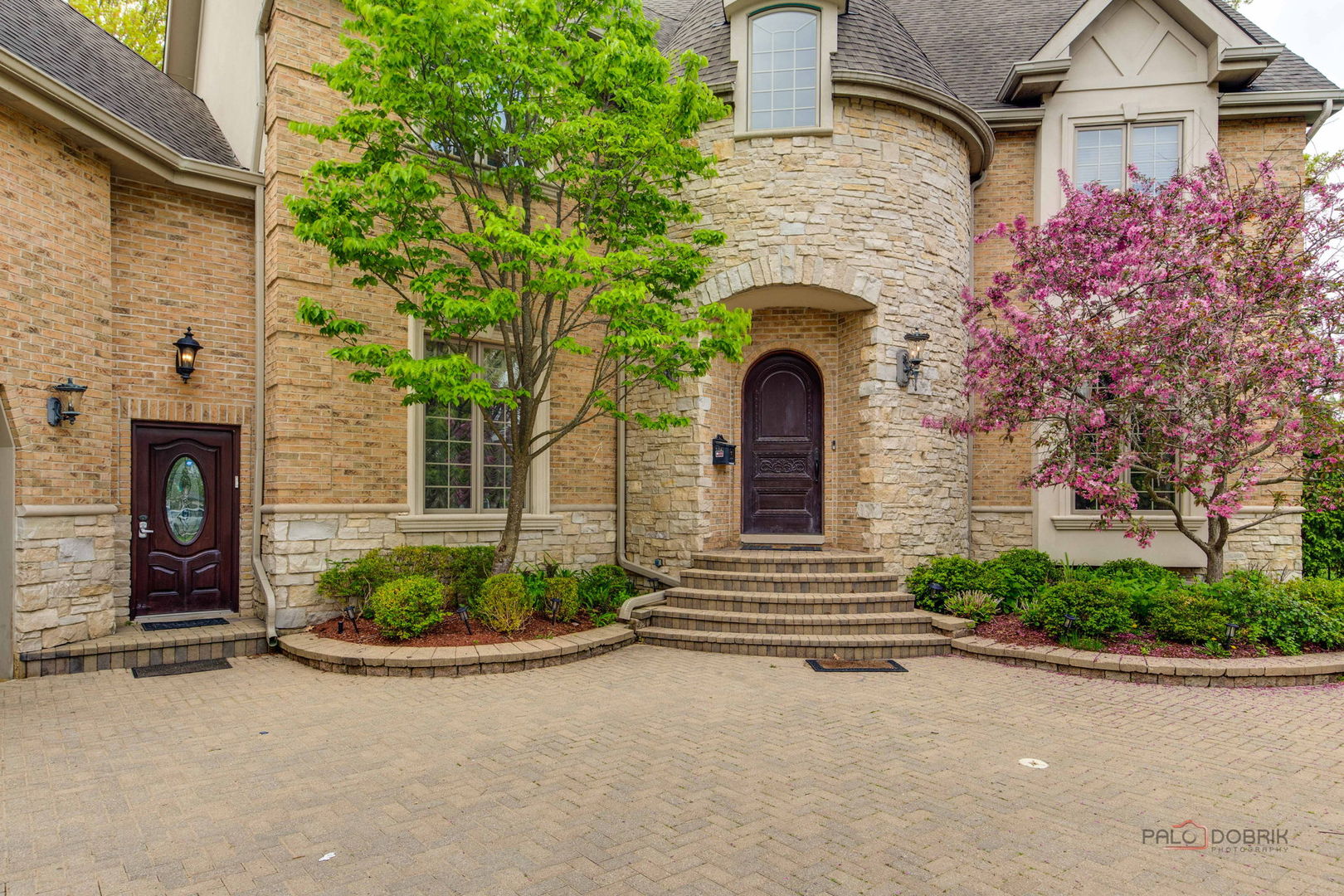 300 Red Oak Road