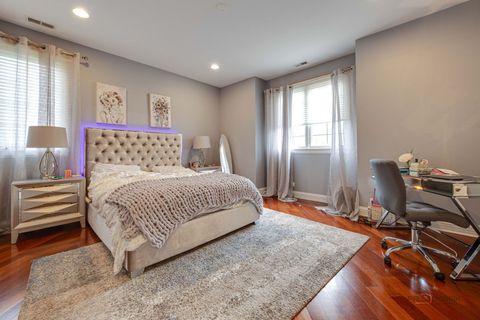 Tiny photo for 300 Red Oak Road, Northbrook, IL 60062 (MLS # 12429147)