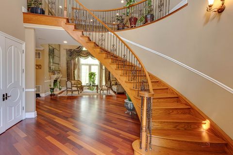 Tiny photo for 300 Red Oak Road, Northbrook, IL 60062 (MLS # 12429147)