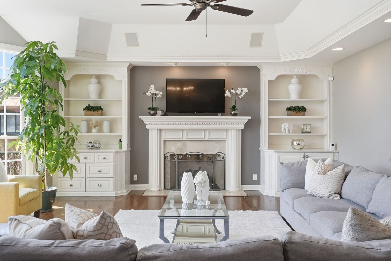 3212 Rollingridge Road