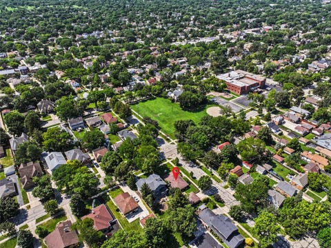 Tiny photo for 801 8th Avenue, La Grange, IL 60525 (MLS # 12710777)