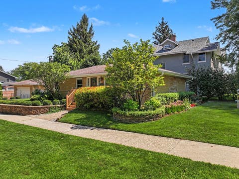 Tiny photo for 801 8th Avenue, La Grange, IL 60525 (MLS # 12710777)
