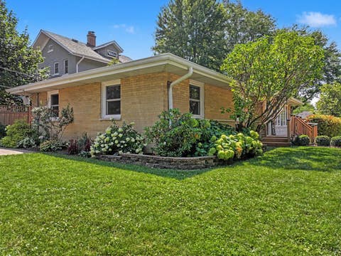 Tiny photo for 801 8th Avenue, La Grange, IL 60525 (MLS # 12710777)