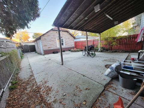 Tiny photo for 2939 N Lotus Avenue, Chicago, IL 60641 (MLS # 12516659)