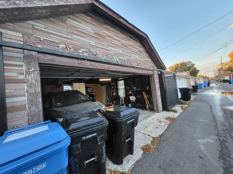 Tiny photo for 2939 N Lotus Avenue, Chicago, IL 60641 (MLS # 12516659)