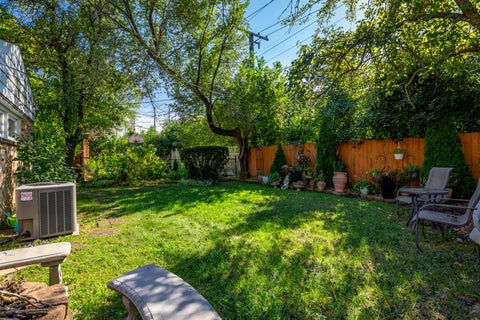 Tiny photo for 6542 N Kenneth Avenue, Lincolnwood, IL 60712 (MLS # 12760375)