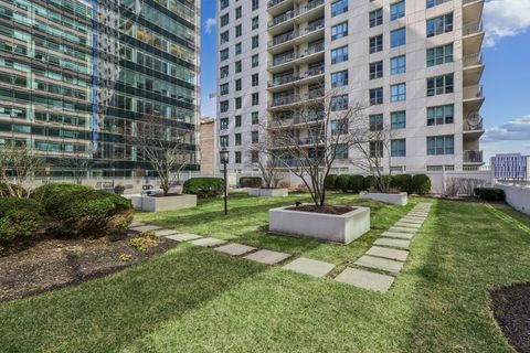 Tiny photo for 125 S JEFFERSON Street #1408, Chicago, IL 60661 (MLS # 12596279)
