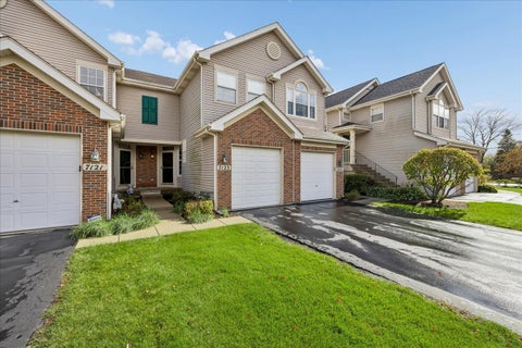 Photo of 7123 Westwood Drive #7123, Carpentersville, IL 60110 (MLS # 12758700)