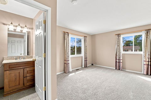 Tiny photo for 4345 Rock Cove Drive, Hoffman Estates, IL 60192 (MLS # 12753470)