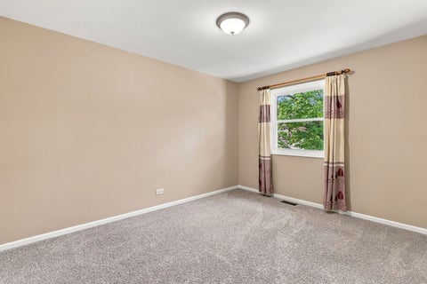Tiny photo for 4345 Rock Cove Drive, Hoffman Estates, IL 60192 (MLS # 12753470)