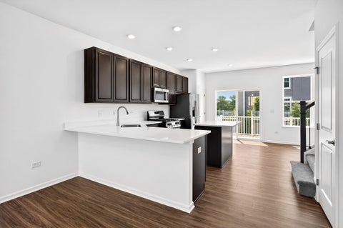 Tiny photo for 428 Red Oak Circle, Volo, IL 60020 (MLS # 12638622)