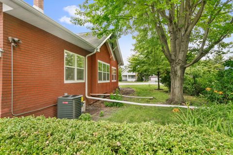 Tiny photo for 16816 S Park Avenue, South Holland, IL 60473 (MLS # 12540922)