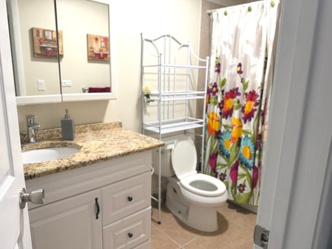 Tiny photo for 703 W Central Road #1C8, Mount Prospect, IL 60056 (MLS # 12586033)