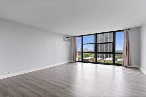 Tiny photo for 2901 S Michigan Avenue #903, Chicago, IL 60616 (MLS # 12690540)