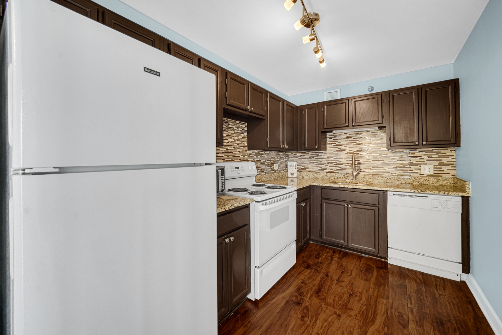 200 N Dearborn Street 4208