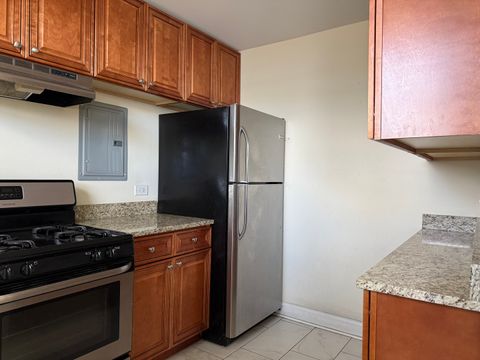 Tiny photo for 2333 W Farwell Avenue #2S, Chicago, IL 60645 (MLS # 12606532)