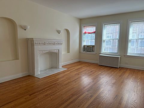 Tiny photo for 2333 W Farwell Avenue #2S, Chicago, IL 60645 (MLS # 12606532)