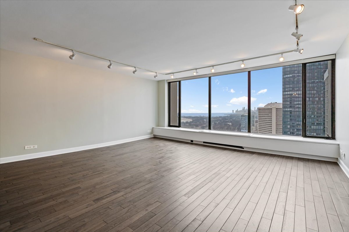 5455 N Sheridan Road 3406