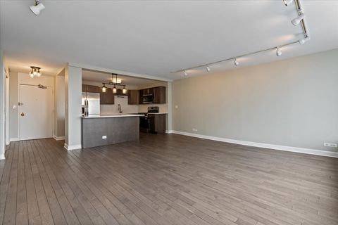 Tiny photo for 5455 N Sheridan Road #3406, Chicago, IL 60640 (MLS # 12566274)